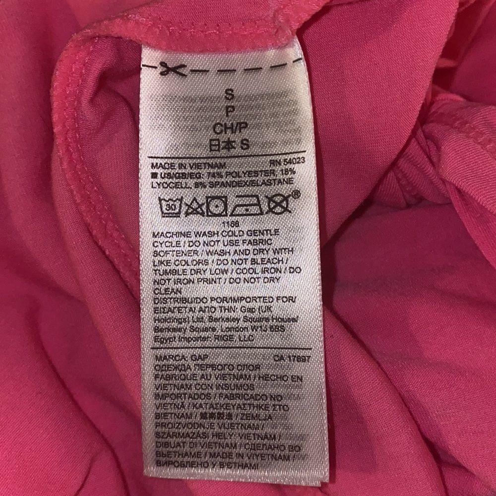 ✨ GapFit Breathe Open-Back Tank✨ - Picture 5 of 7